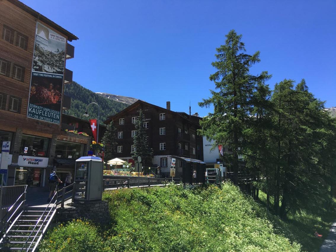 Chalet Arnika 3.Og, West Apartment Zermatt Exterior photo